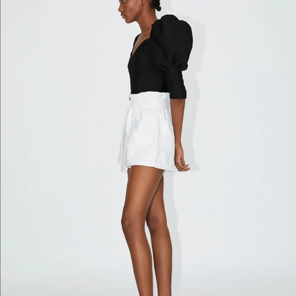 ZARA BNWT Paperbag Waist Denim Shorts